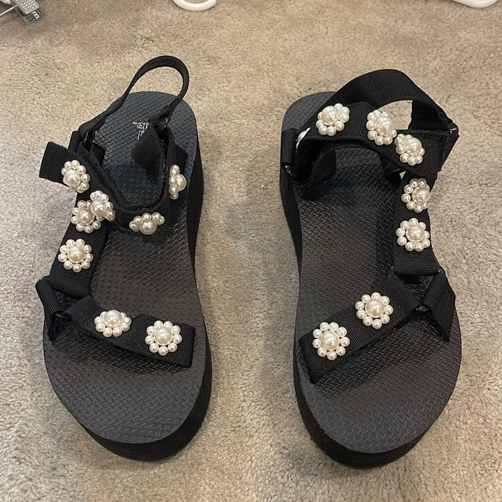 COPY - Wild fable platform Pearl flower sandals
